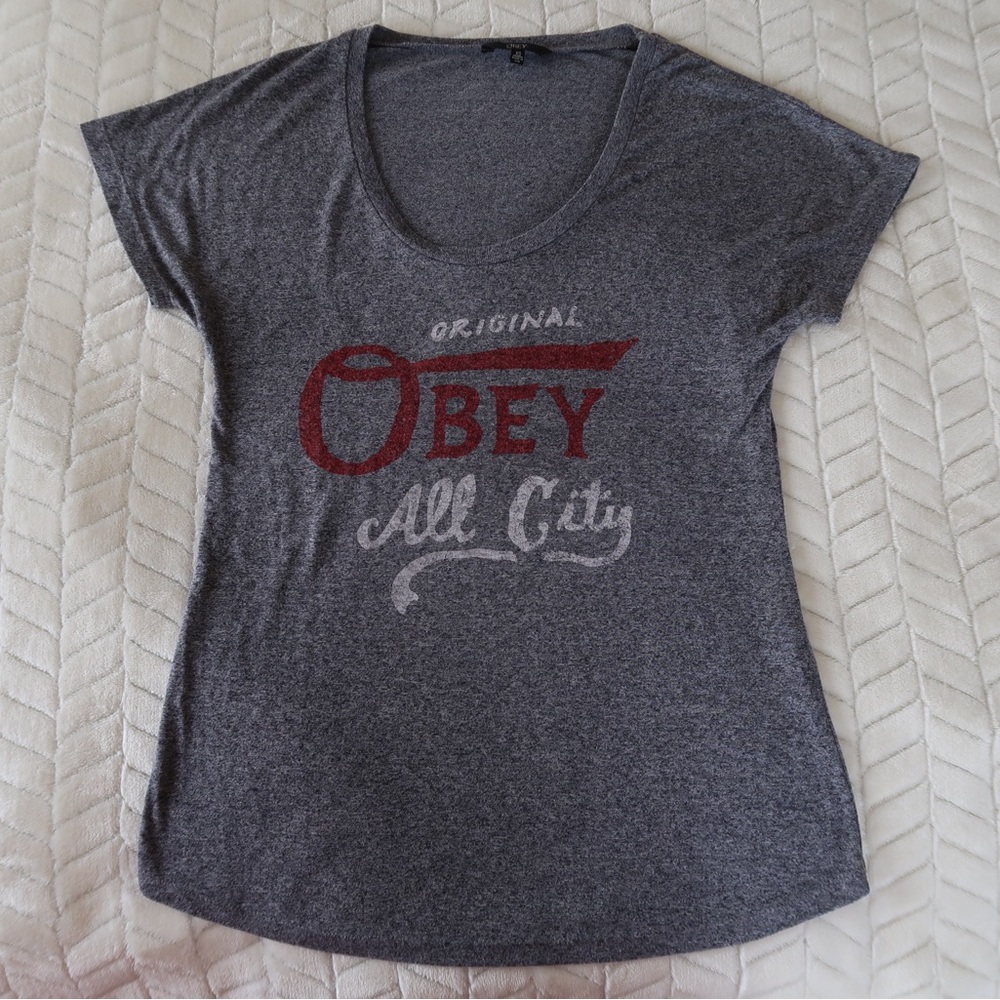 Obey T shirt